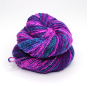 LAIT - kézzel festett hibrid fonal - selyem és fésült merinó - H06 Mystic Berries